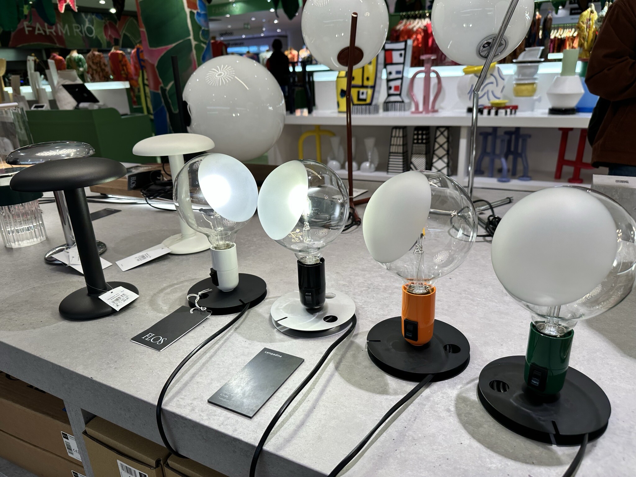OHGIL product research featuring contemporary table lamps